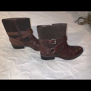 Brown Leather Ralph Lauren Ankle Boots - size 9.5